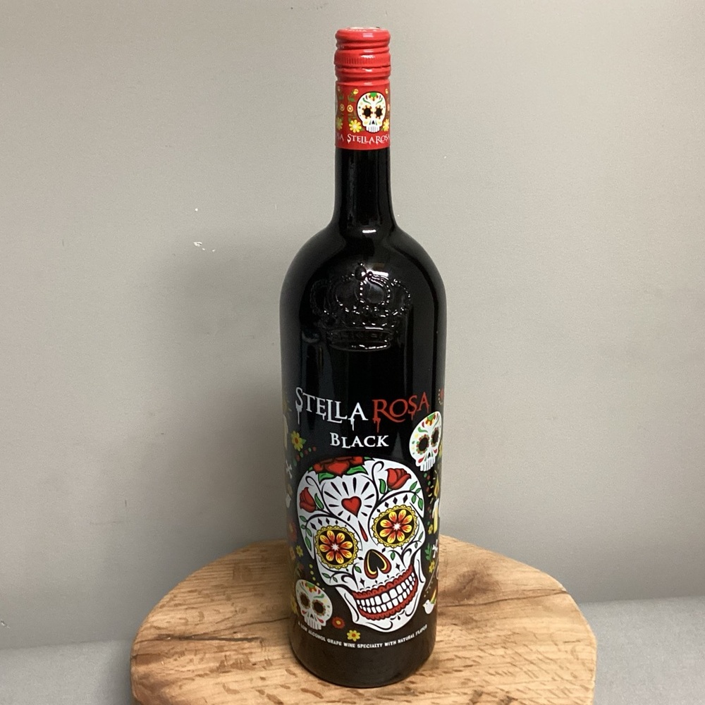🔴 Stella Rosa Black Limited Edition Bottle - Huge - Heavy - Unique - Empty